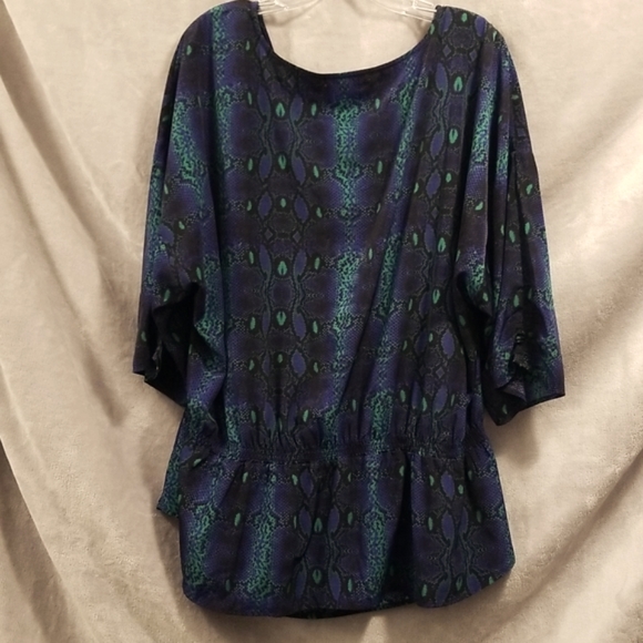 Liz Claiborne • Exotic Print Blouse Top with Elastic Waist • 3/4 Sleeves • 2X - Picture 4 of 9